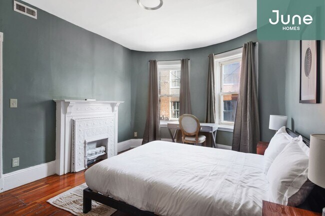 Foto del edificio - ROOM ONLY in 7-bed/2.0-bath Home