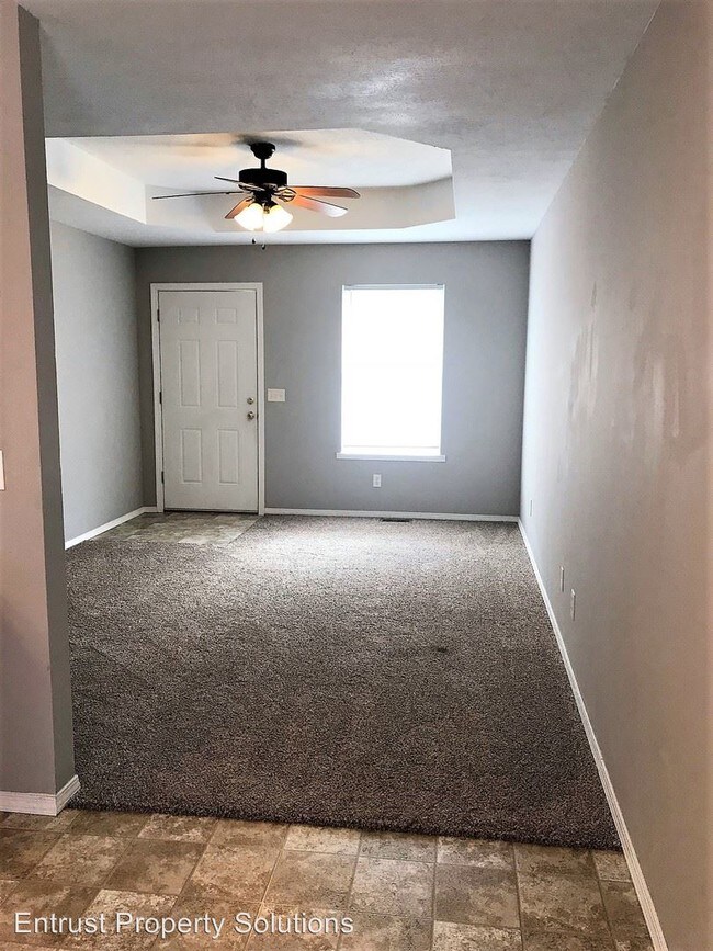 Foto del edificio - 3 br, 1 bath House - 178 W. Sunset - B.