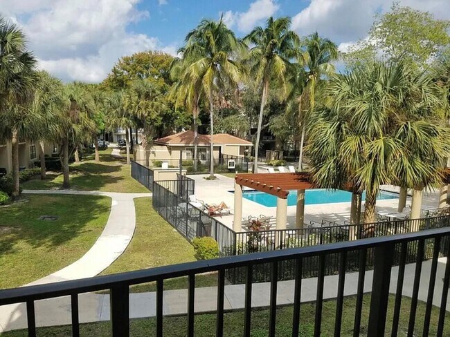Foto del edificio - 9166 W Atlantic Blvd