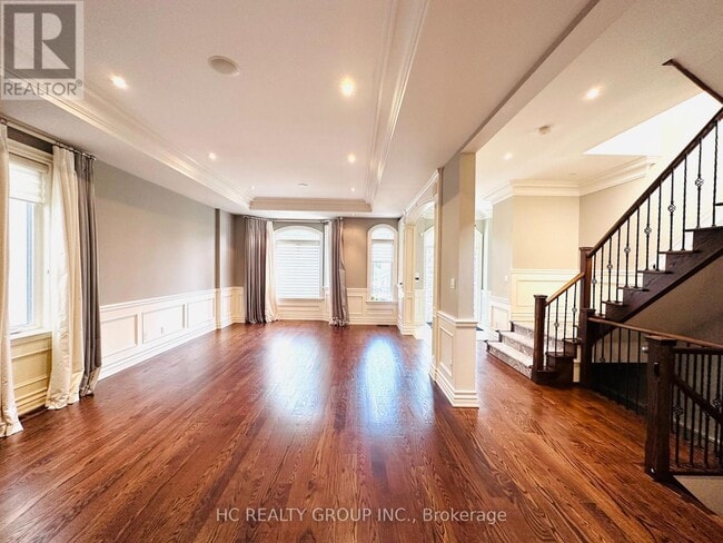 Photo du bâtiment - 546 Melrose Ave