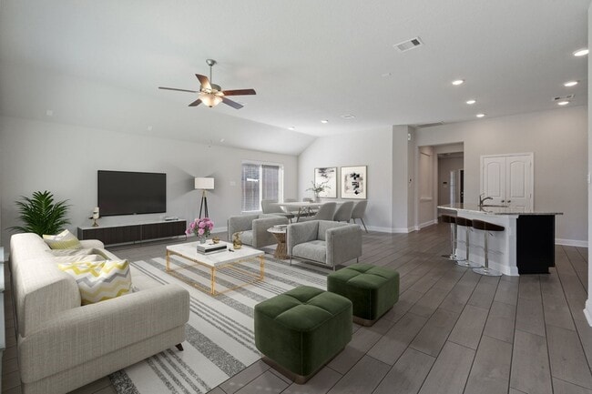 Building Photo - 2811 Ridgecliff Ct