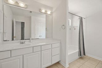 Building Photo - 3303 Hickory Knoll Dr