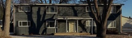 Building Photo - 300 Locust St
