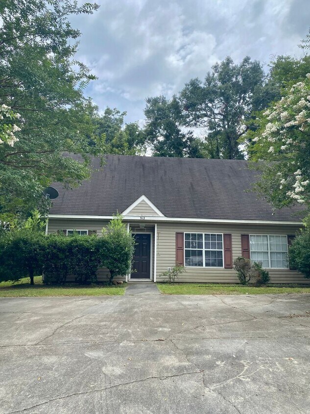 Primary Photo - Duplex For Rent on Stage Road