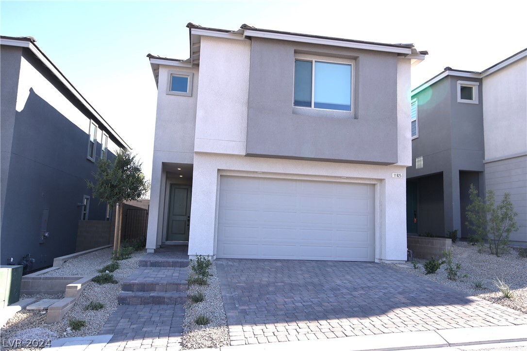 Foto principal - 11825 Pied Harrier Ave