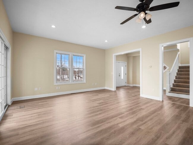 Building Photo - 63 Varnum Ave