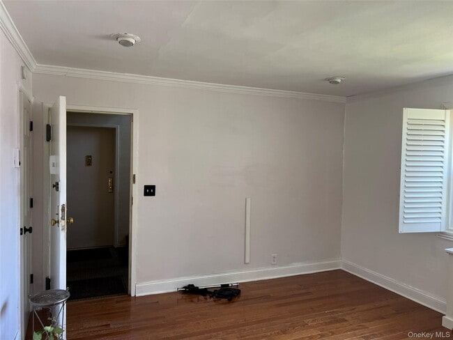Building Photo - 1084 Fenwood Dr