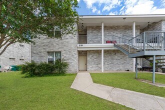 Building Photo - 518 Dukeway Dr