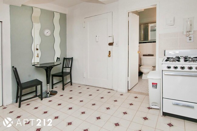 Foto del edificio - 333 E 33rd St