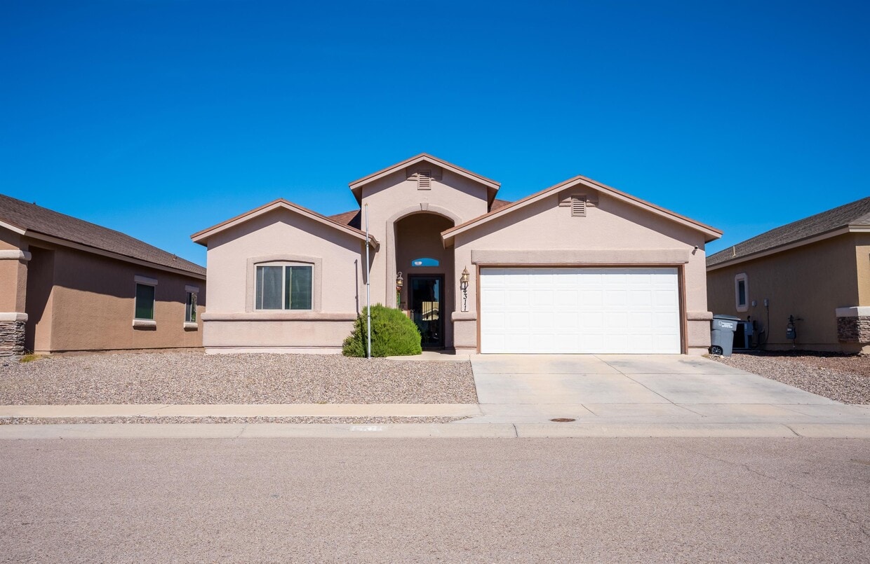 Primary Photo - 14311 Early Morn Ave