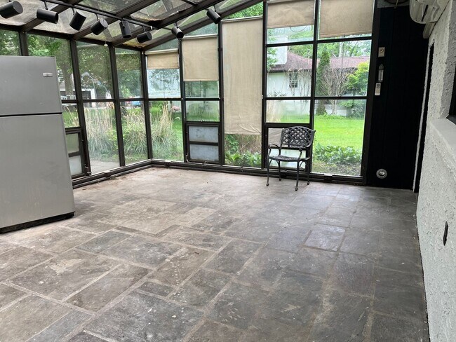 Foto del edificio - 2650 Morris Rd
