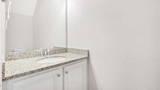 Foto del edificio - 7590 Shadow Lake Dr