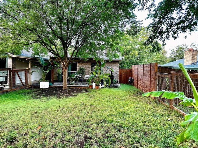 Building Photo - 1101 Stoneoak Ln