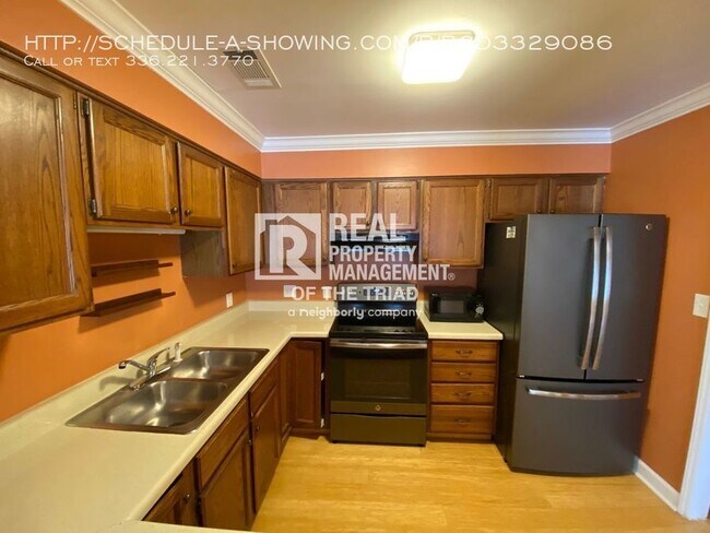 Building Photo - 127 Dolley Madison Rd