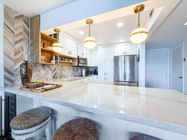 Foto del edificio - 2311 S Cypress Bend Dr