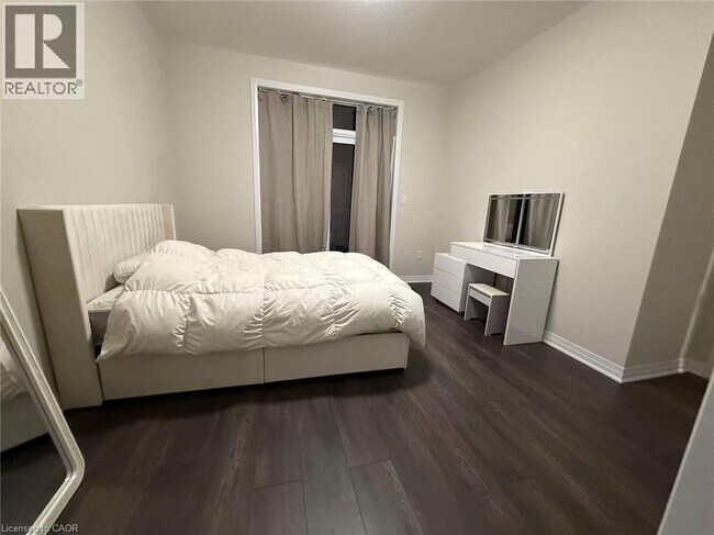 Building Photo - 142 Foamflower Pl