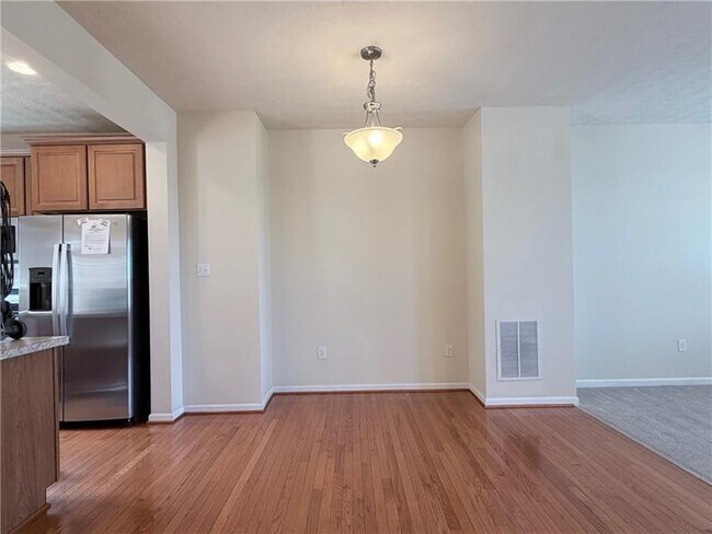 Foto del edificio - 525 Gala Dr