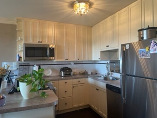 Foto principal - 200 Swanton St
