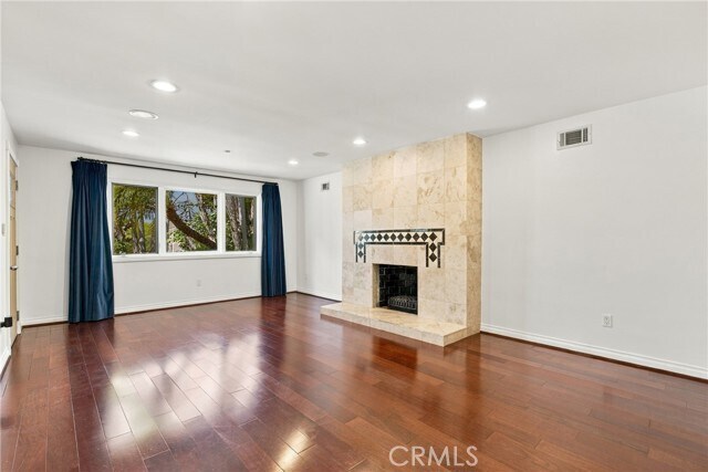 Foto del edificio - 642 N Crescent Heights Blvd