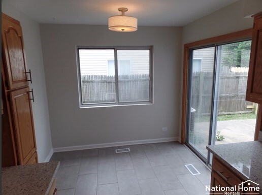 Building Photo - 1353 Inverness Dr
