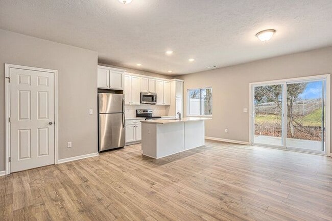 Building Photo - 4657 Gln Hvn Dr