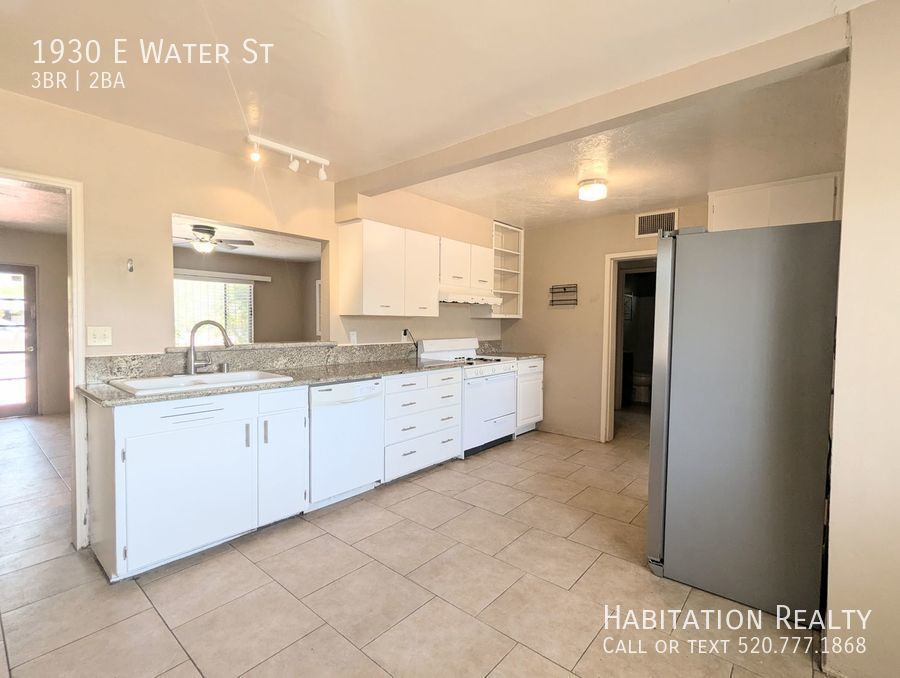 Primary Photo - Gorgeous, 1950 Mid-century 3Bed/2Bath home...