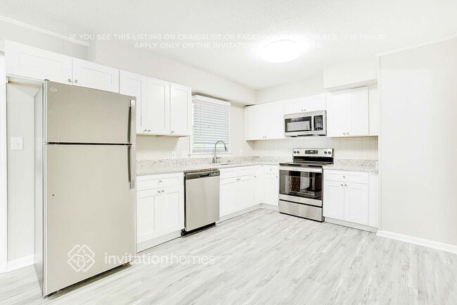 Building Photo - 394 Rays Rd