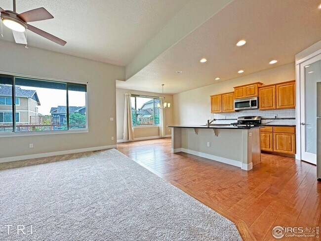 Building Photo - 3 br, 3.5 bath House - 854 Corn Stalk Dr