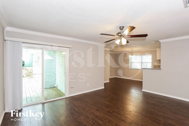 Foto del edificio - 3804 Driskell Blvd