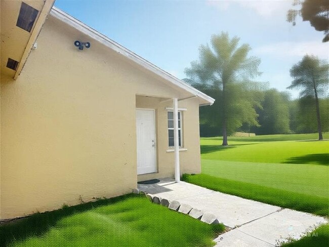 Building Photo - 1136 NW 5th Ct