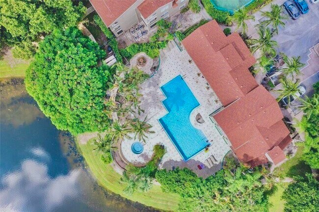Building Photo - 1745 Palm Cove Blvd