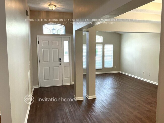 Foto del edificio - 11340 Riverstone Way