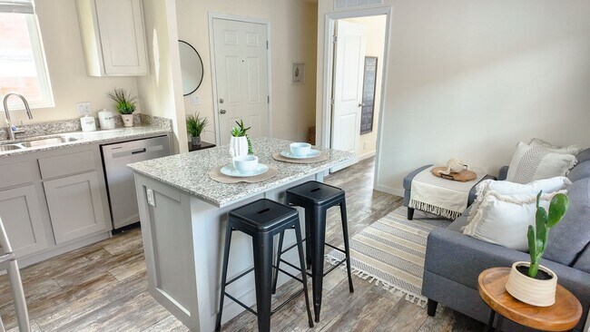Foto del edificio - Newer West Sac Home