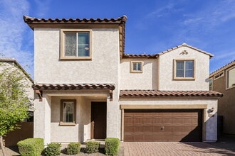 Building Photo - 5530 E Jaeger St