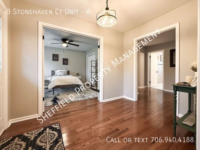 Building Photo - 3 Stonehaven Ct