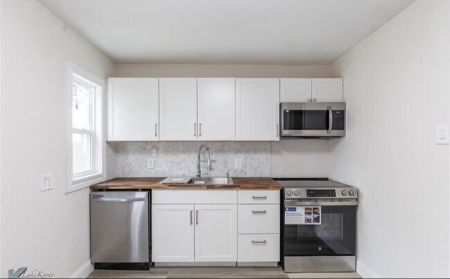 Foto del edificio - 1433 Park Ave