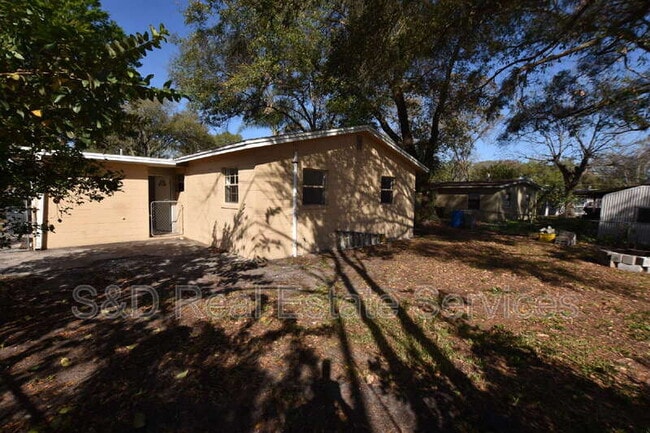 Building Photo - 105 Flamingo Dr