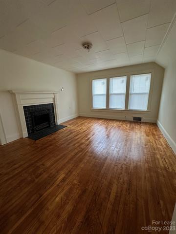 Foto del edificio - 523 Main St SW