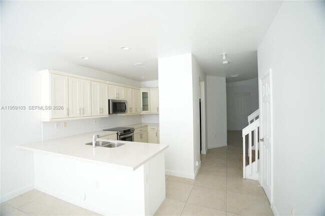 Foto del edificio - 10464 NW 61 Ln.