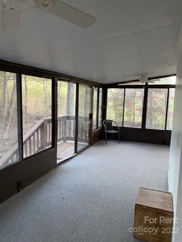Foto del edificio - 948 Kingswood Dr