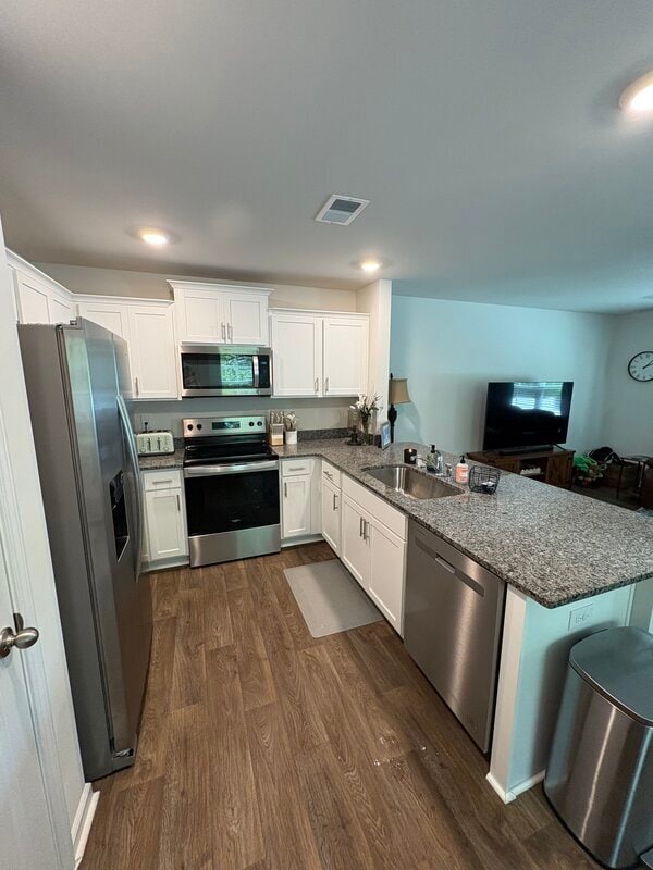 Building Photo - 44 Briar Forest Dr