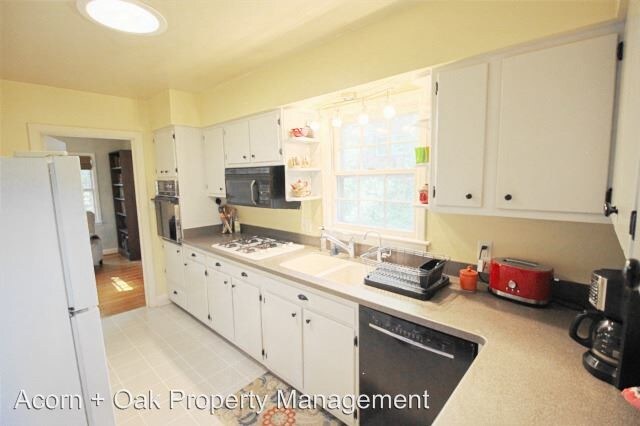 Foto del edificio - 3 br, 2 bath House - 1609 Sycamore St
