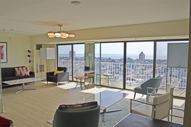 Foto del edificio - 236 N Derby Ave