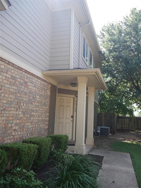 Building Photo - 14616 Walt Whitman Trail