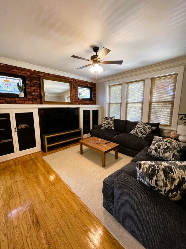 Foto del edificio - 5012 Christy Blvd