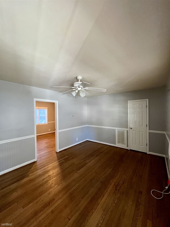 Building Photo - 2 br, 1 bath House - 208 E Geer St