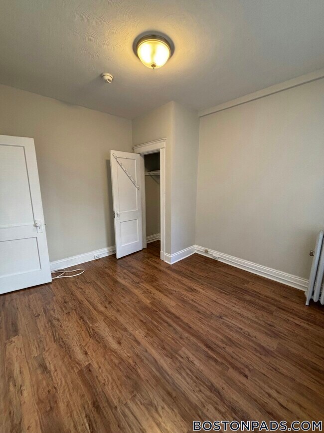 Foto del edificio - 1189 Commonwealth Ave