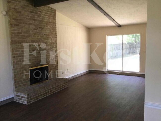Building Photo - 2110 Richbrook Drive