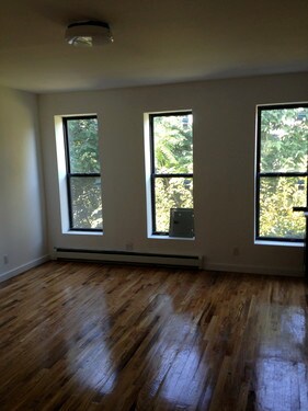 Building Photo - 819 Greene Ave