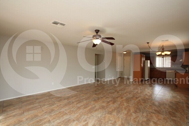 Foto del edificio - 3727 W Carter Rd